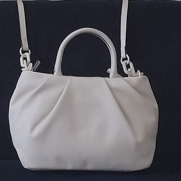 Handbag - Picture 6 of 6